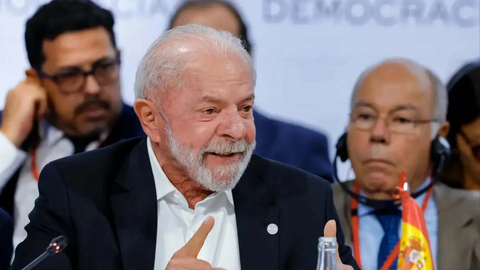 Lula quer aprovar fim da escala 6x1 até maio