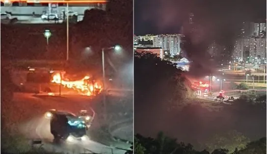 AGORA: ônibus pega fogo na Avenida Paralela; causa do incêndio ainda é desconhecida