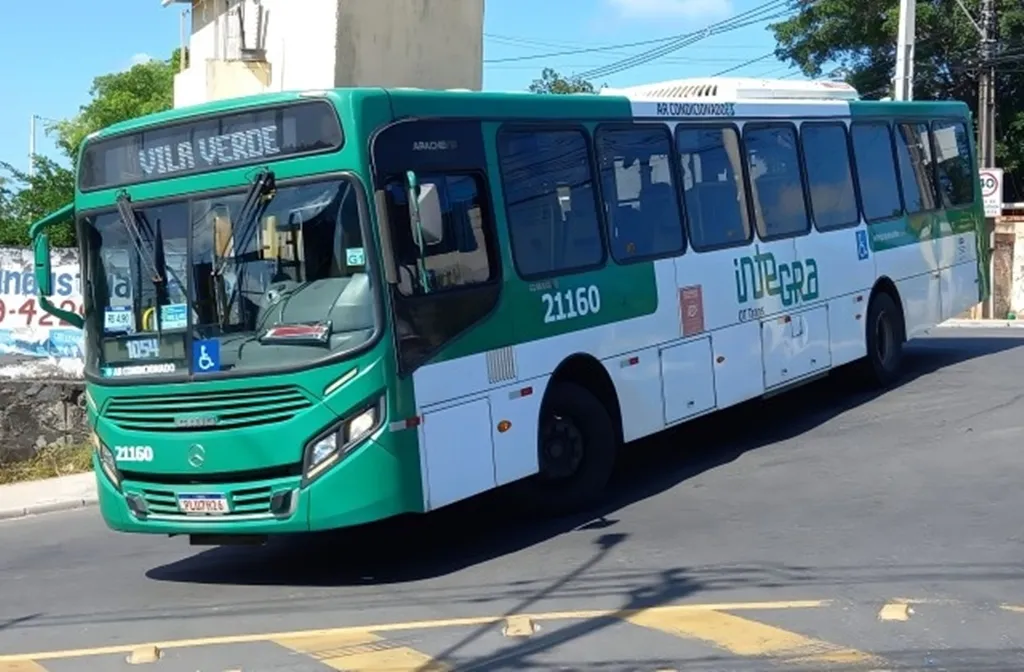Ônibus