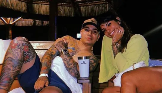 Blogueira presa após morte de namorado em confronto diz que "droga surgiu na delegacia" e garante que PMs estavam hospedados em pousada 