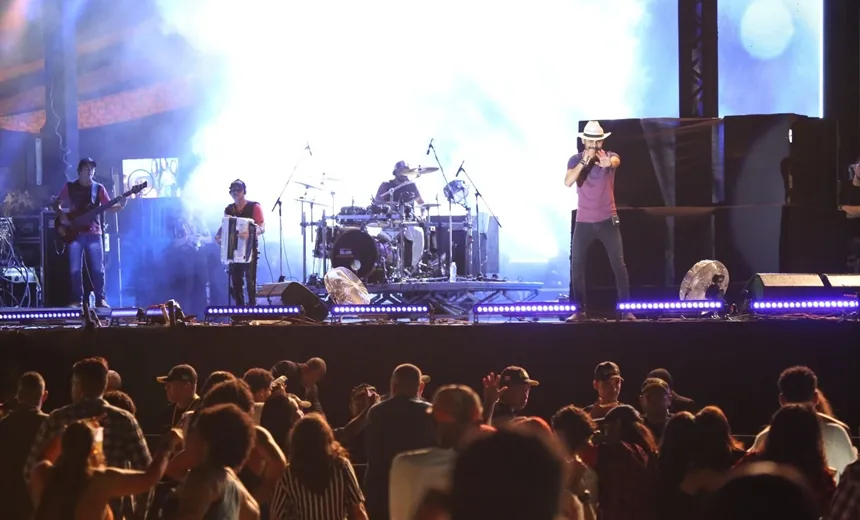 AO VIVO! Assista aos shows do Galinho 2019