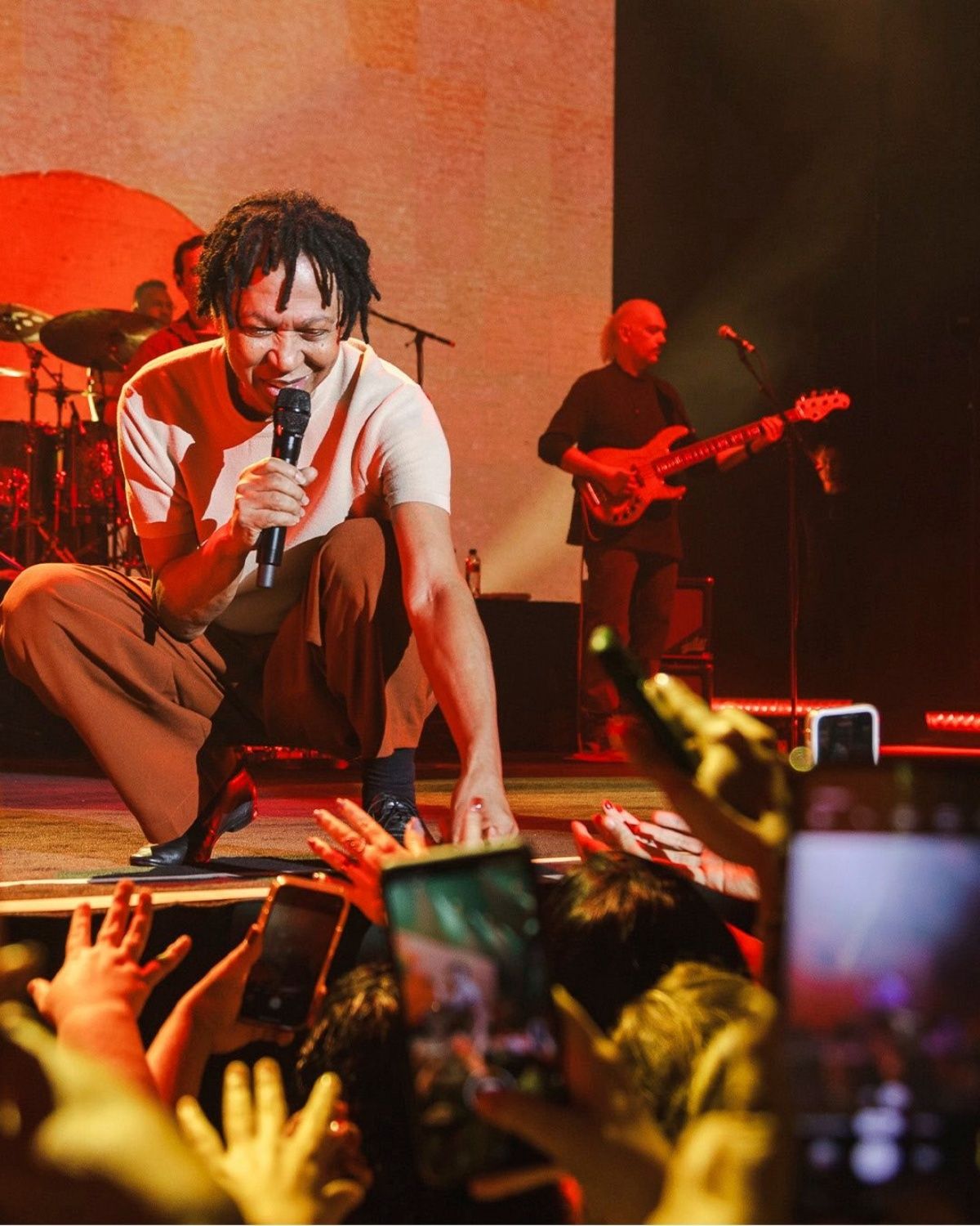 Djavan durante show. Foto: Divulga&ccedil;&atilde;o