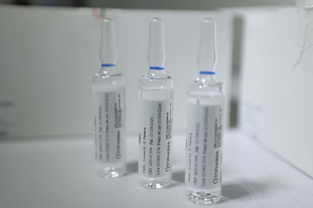 A Bahia recebeu quase 100 doses de antidoto conta intoxicação por metanol, enviadas pelo Ministério da Saúde. Foto: Matheus Landim/GovBA