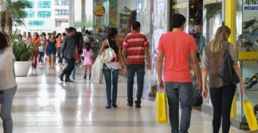 PARADA CÍVICA: Associação de shoppings sugere ponto facultativo no domingo