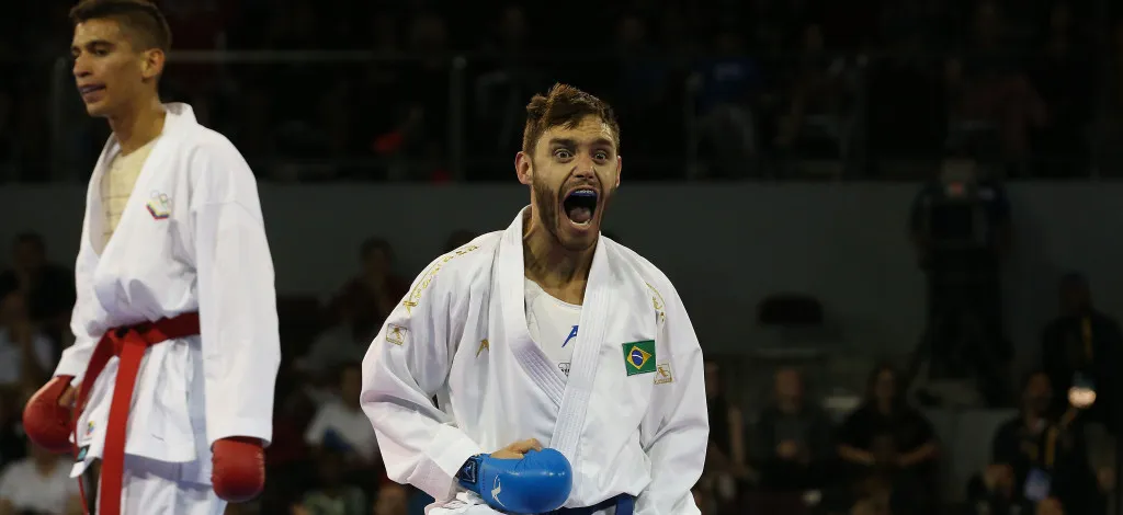 Jogos Pan-Americanos: karatê do Brasil começa com dois ouros e um bronze em Toronto
