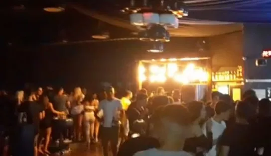 Polícia dispersa  "pandemia fests" na Bahia, enquanto 92 pessoas morrem de Covid-19 em 24h no estado