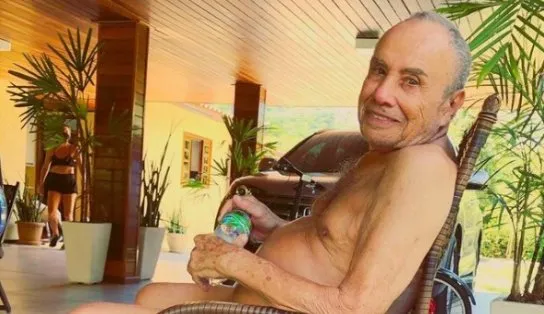 Stênio Garcia está curado da Covid-19; ator pegou a doença após duas doses da vacina