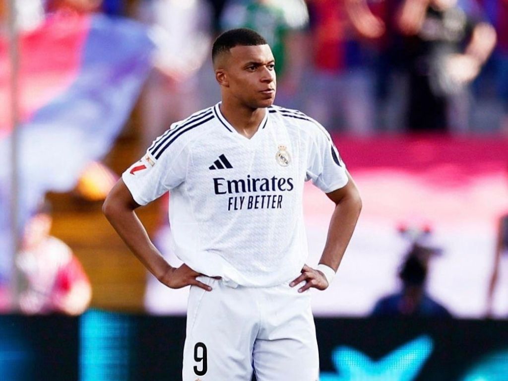 Mbappé foi hospitalizado em razão de uma gastroenterite aguda, sentida no começo da semana, que o tirou do jogo de estreia. Foto: Instagram/@k.mbappe