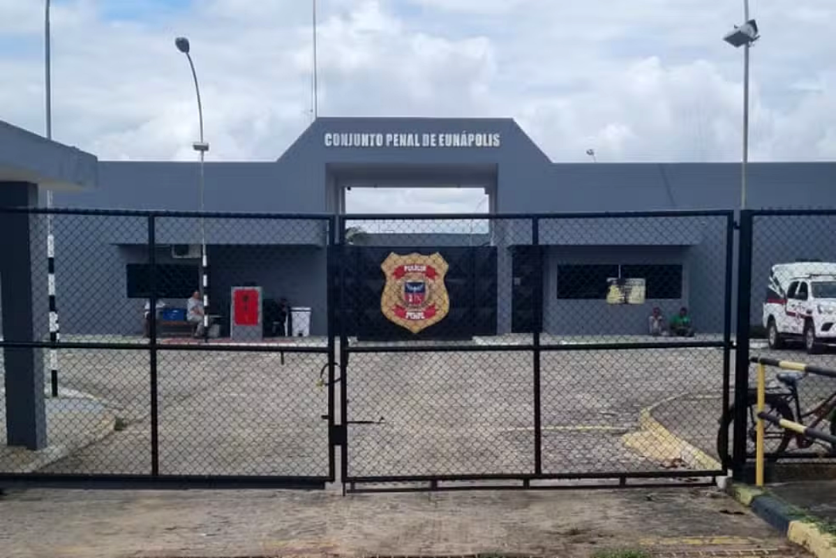 Mulher é flagrada com maconha nas partes íntimas no Presídio de Eunápolis. Foto: Taisa Moura/TVSC