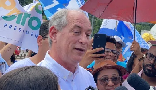 Ciro rejeita estigma de “cabo eleitoral” de Bolsonaro; “corrupto e promotor de mortes no Brasil”