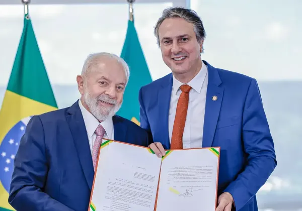 Lula anuncia Leonardo Barchini como novo ministro da Educação