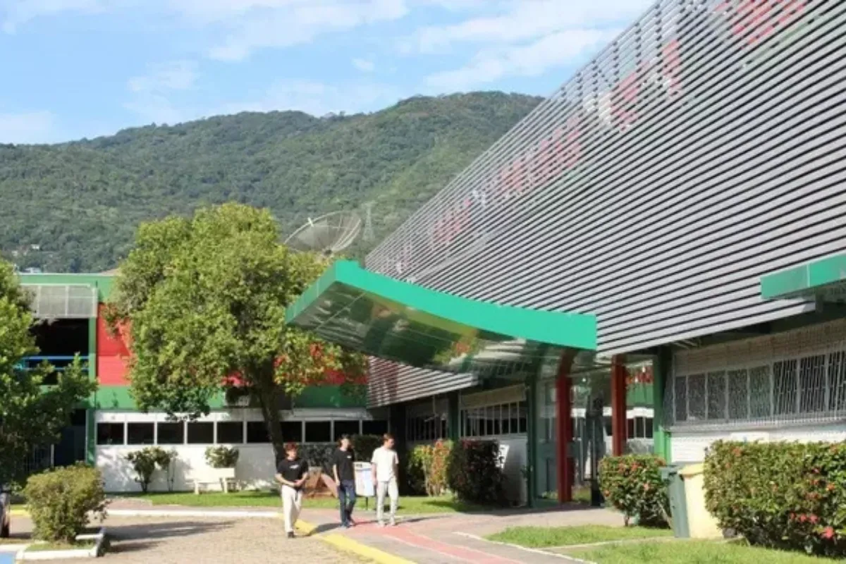 Cotas para nordestinos causa revolta no governador de Santa Catarina