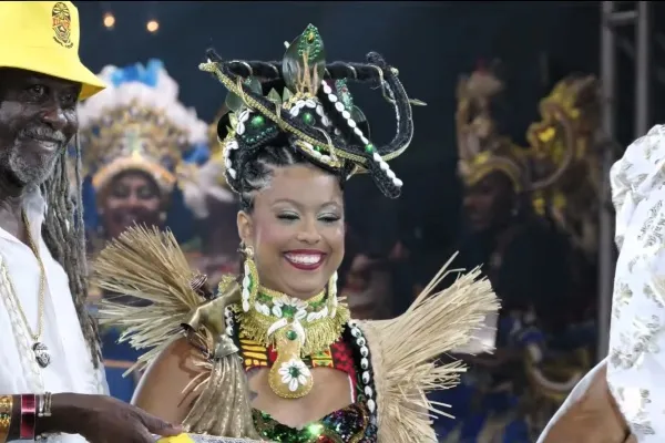 45° Noite da Beleza Negra elege Carol Xavier Deusa do Ébano 2026