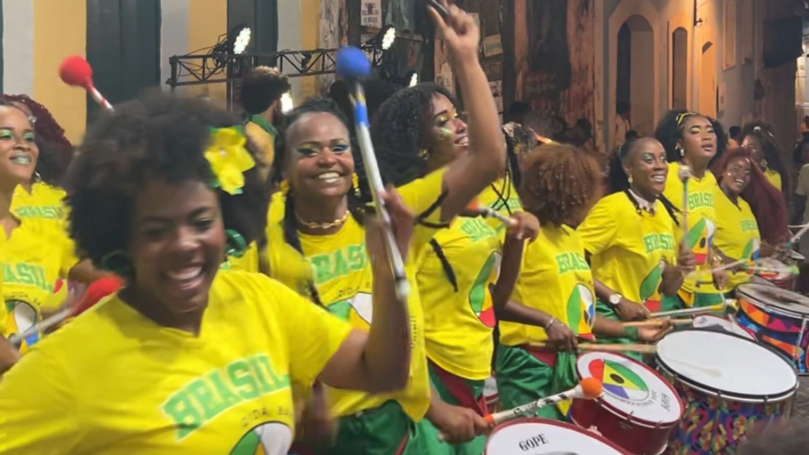 Torcida Assistiu Jogo Do Brasil No Pelourinho, Em Salvador