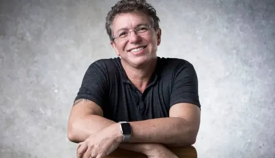 Boninho anuncia 'grande mudança' e pode comandar reality no SBT