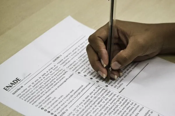 Enade 2026: Inep divulga diretrizes e cronograma do exame para estudantes