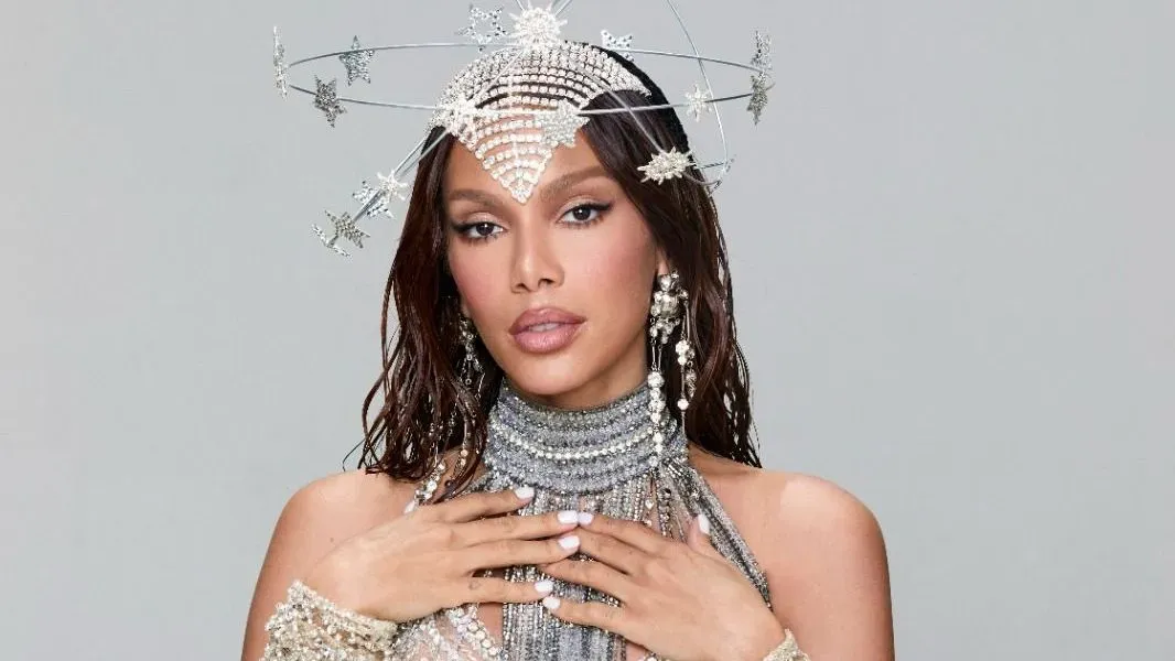 Anitta reage à pregação religiosa em show: ‘Quando tem evento de vocês?’