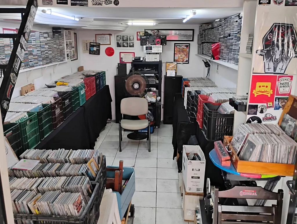 Quem busca discos de Rock, em Salvador, pode encontrar no BigBazar Discos. Foto: Instagram
