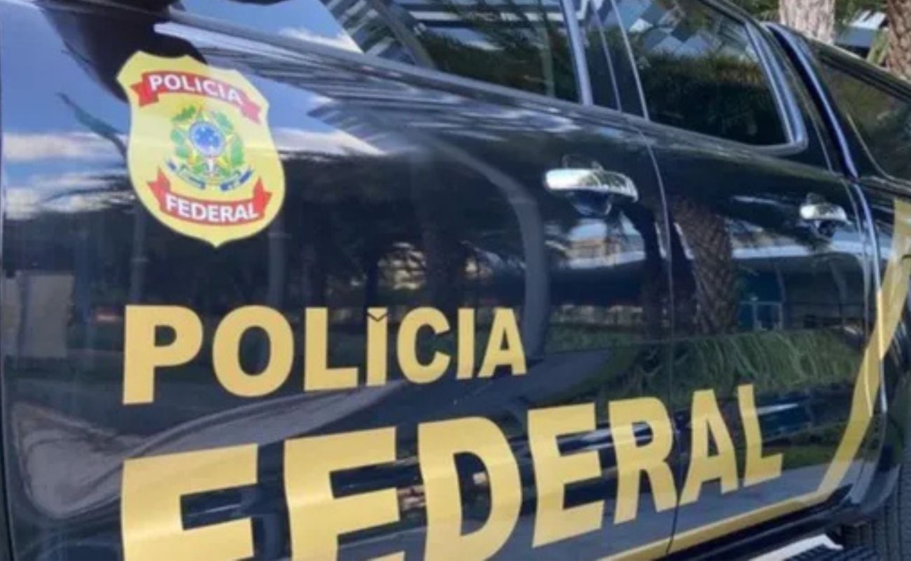 Operação da Polícia Federal apura desvio de verbas