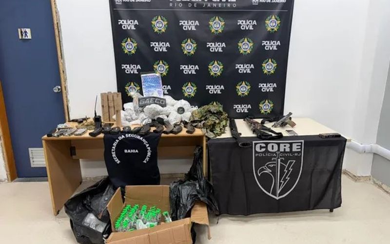 Al&eacute;m das pris&otilde;es, uma mulher foragida da Justi&ccedil;a, apontada como respons&aacute;vel pela lavagem de dinheiro da fac&ccedil;&atilde;o, tamb&eacute;m foi localizada e capturada/Foto: Divulga&ccedil;&atilde;o/SSP