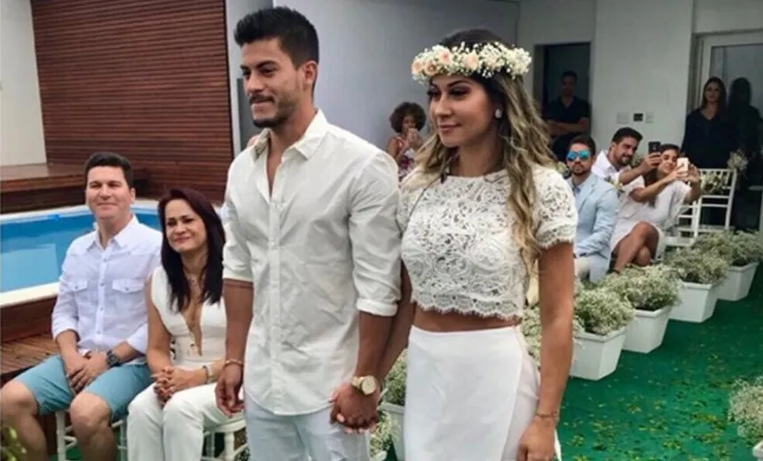DISSERAM ‘SIM’: Mayra Cardi planeja evento surpresa e se casa com ator e Arthur Aguiar no Rio