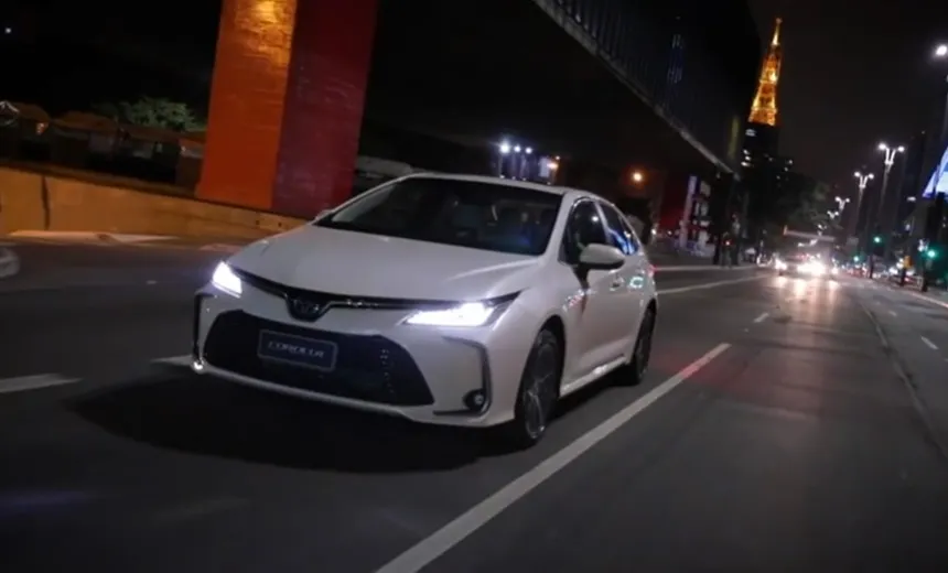 Conheça o Corolla 2020; carro agora tem versão com motor híbrido