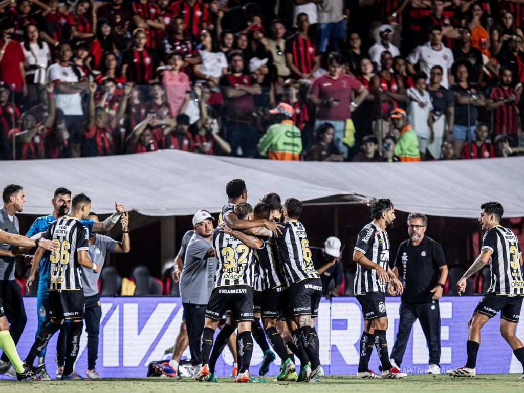 O Santos, que não vencia desde 16 de abril, voltou a ganhar após sete jogos. Foto: Divulgação/Santos