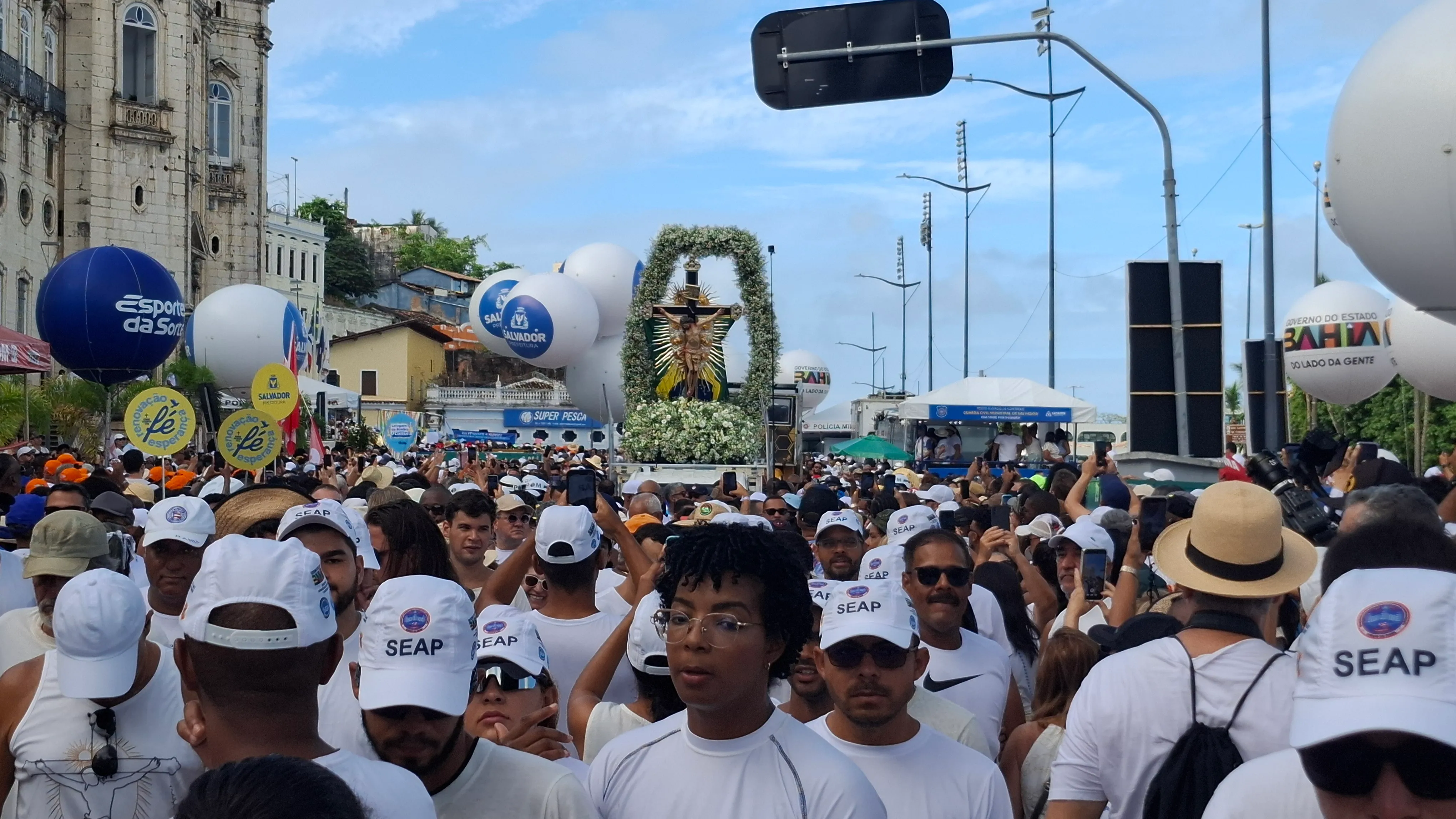 Imagem da caminhada do senhor do bonfim 