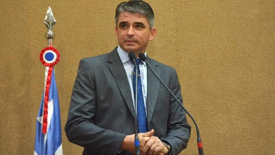 Deputado Marcone Amaral decide se candidatar à presidência do Vitória