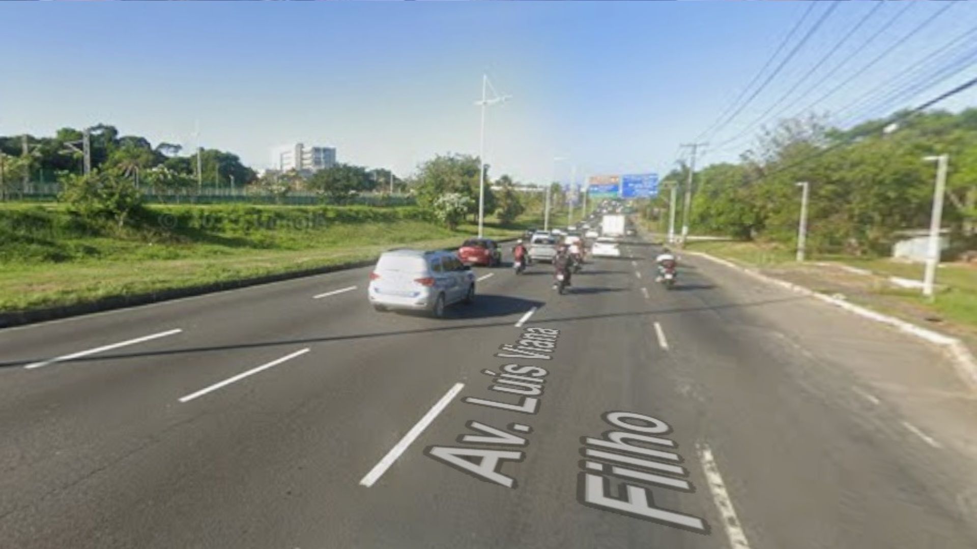 Acidente aconteceu na Avenida Paralela. Foto: Reprodução | Google Maps