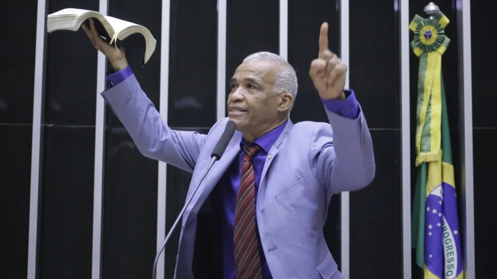 Ap&oacute;s ser recordista de votos, Pastor Isid&oacute;rio n&atilde;o descarta novos voos na pol&iacute;tica; Foto: Paulo S&eacute;rgio / C&acirc;mara dos Deputados