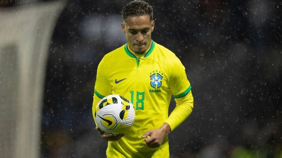 Após vazamento de ameaças a ex-namorada, Antony é desconvocado da Seleção Brasileira