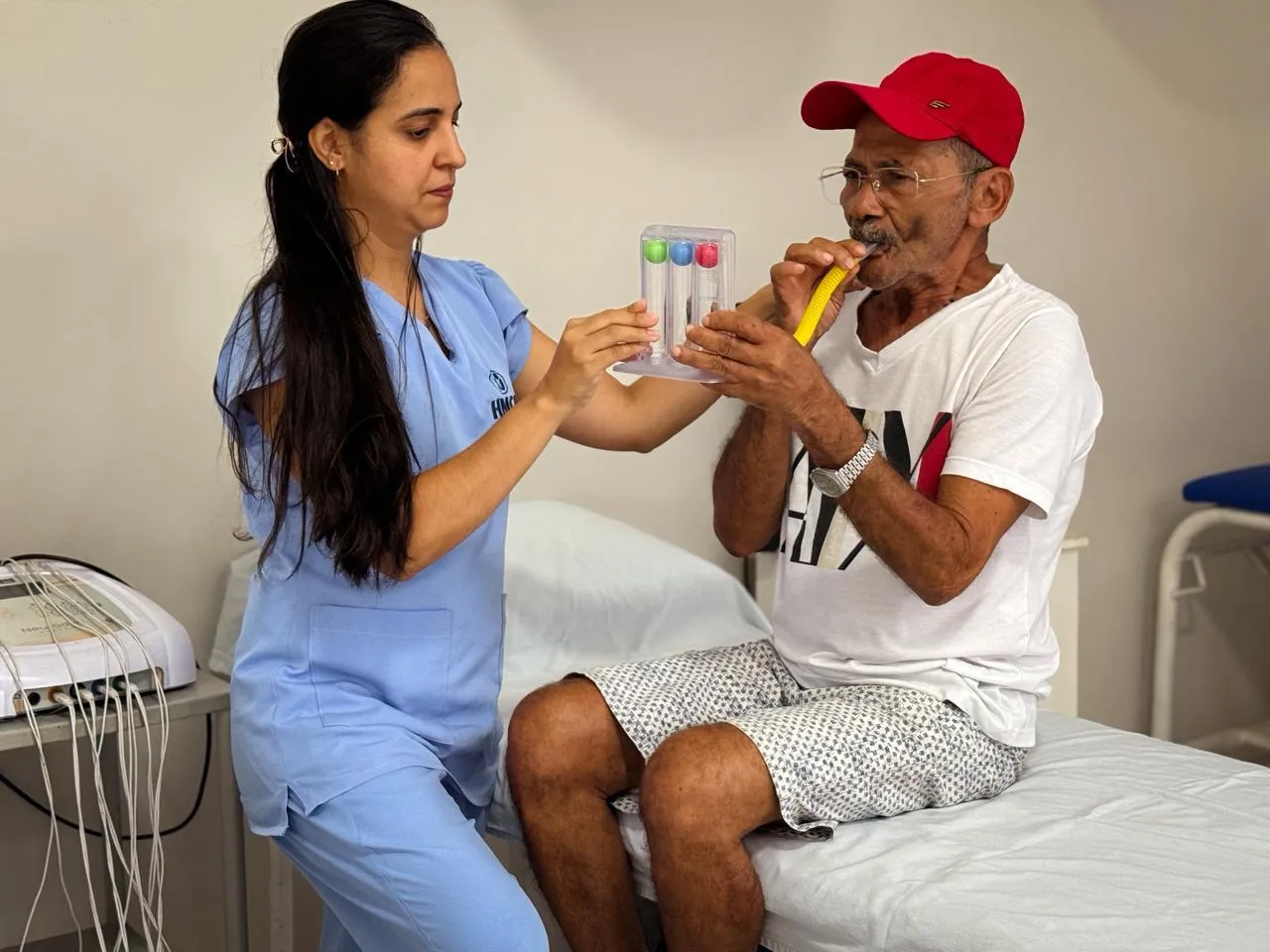 Instituto oferece cerca de 1.200 atendimentos gratuitos de fisioterapia na Bahia