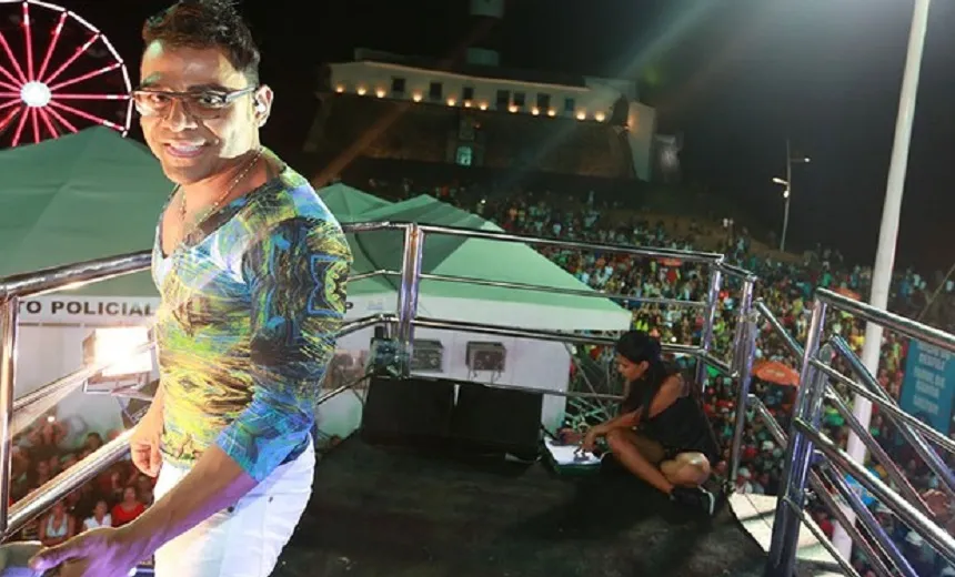 SOFRÊNCIA NA AVENIDA: Após três anos, Pablo do Arrocha retorna ao carnaval de Salvador