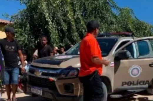 Homem é preso suspeito de matar o próprio pai a golpes de faca na Bahia