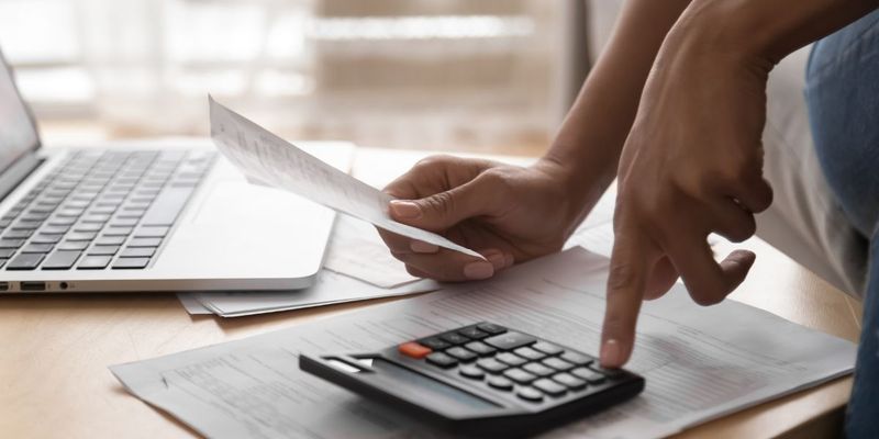 A abusividade dos juros é geralmente determinada pela comparação da taxa cobrada com a taxa média de mercado divulgada periodicamente pelo Banco Central (BC)/Foto: Reprodução 