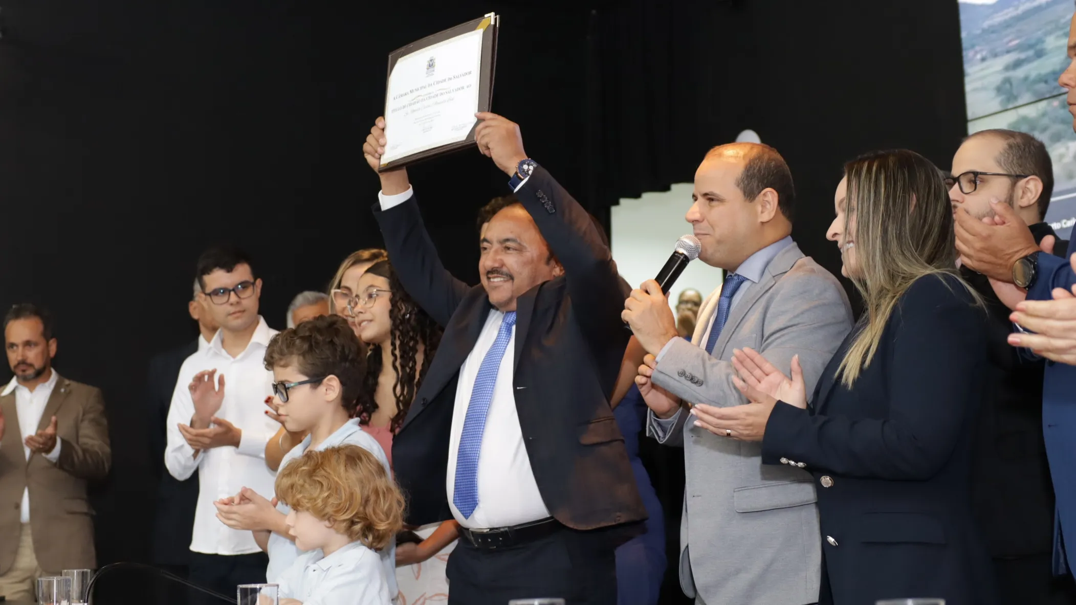 Deputado Roberto Carlos recebe título de Cidadão Soteropolitano