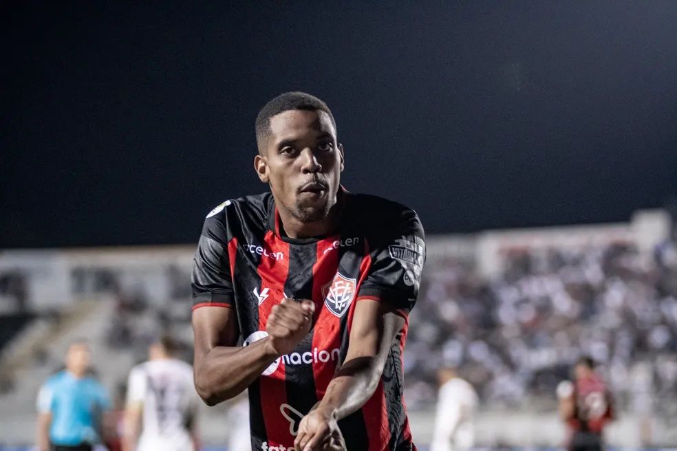 Iury Castilho em ação pelo Vitória | Foto: Victor Ferreira/EC Vitória