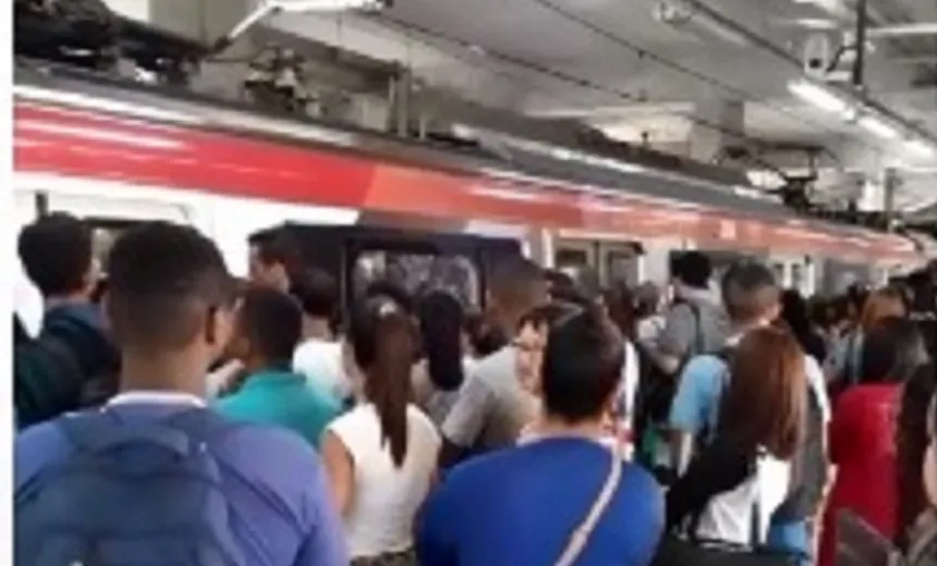 Metrô de Salvador: após falha mecânica, trem é substituído na Estação Flamboyant