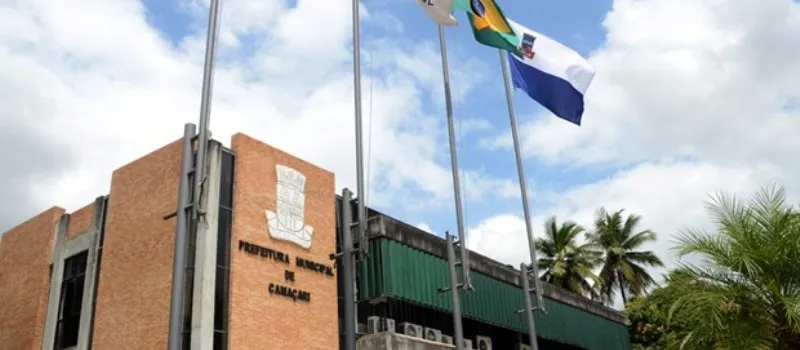 OPORTUNIDADE: Com salários chegando a R$ 4.200, prefeitura de Camaçari oferece vagas em concurso