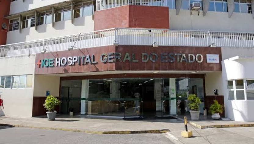 Os três homens feridos foram encaminhadas ao HGE.|
