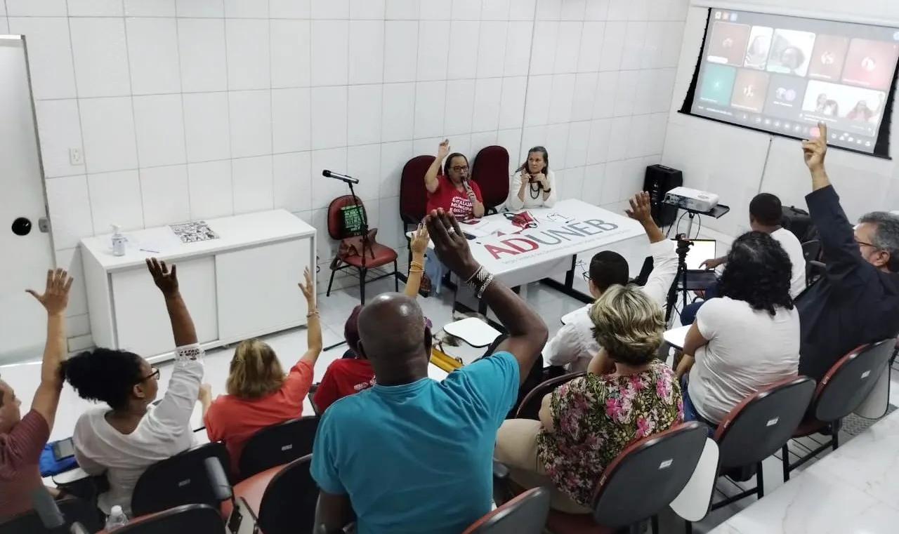 Professores da Uneb divulgam paralisação nacional. Foto: divulgação