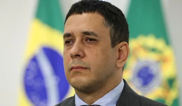 Advogado com deficiência visual toma posse em alto cargo do governo e emociona primeira-dama; "acreditar" 