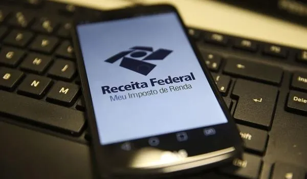 Receita paga nesta segunda-feira restituições residuais do IRPF do período 2008/2019