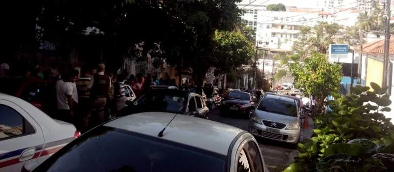 VIOLÊNCIA: Troca de tiros na Barra termina com morte de traficante Bindola, líder da Roça da Sabina