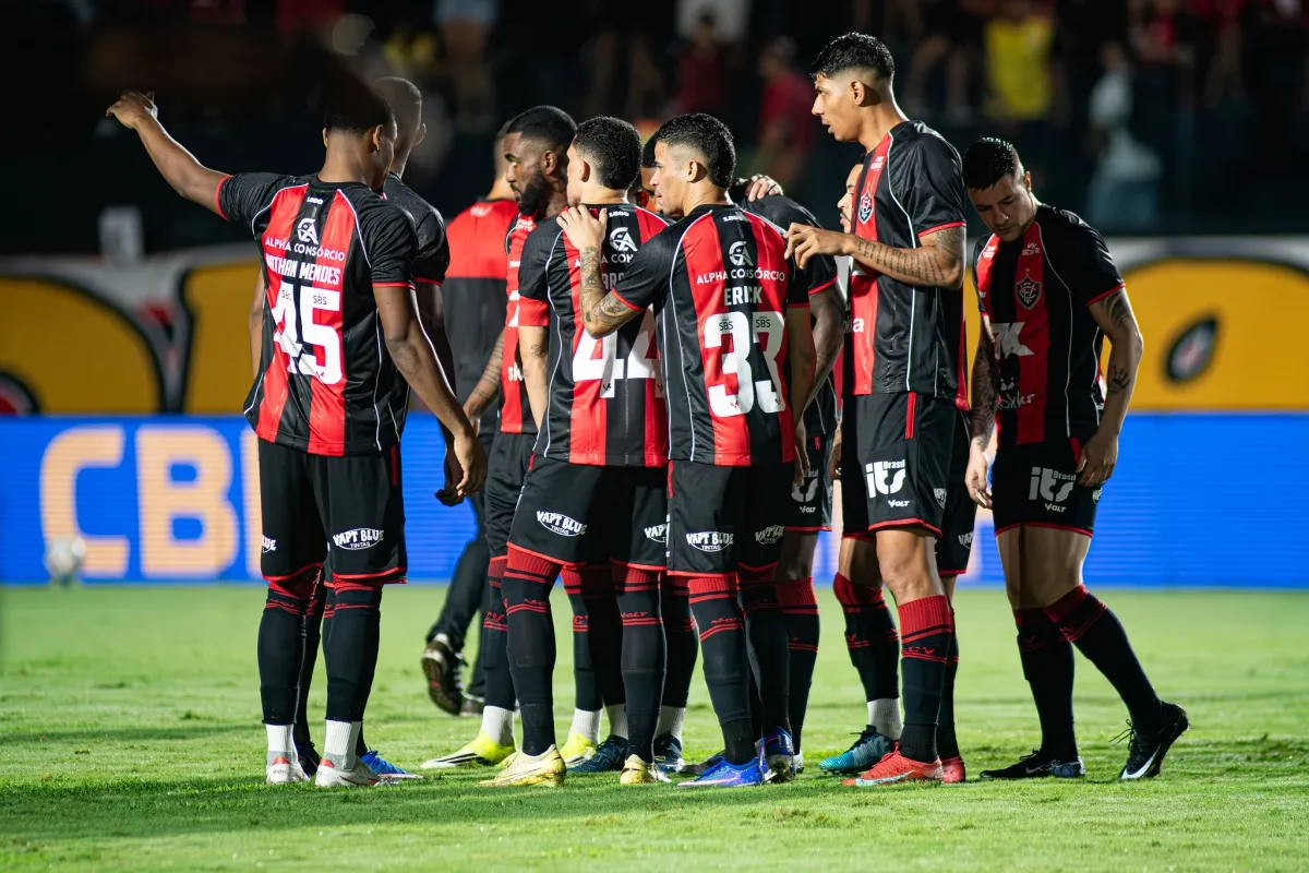 Vitória vence ABC de novo e garante vaga na final da Copa do Nordeste após 16 anos
