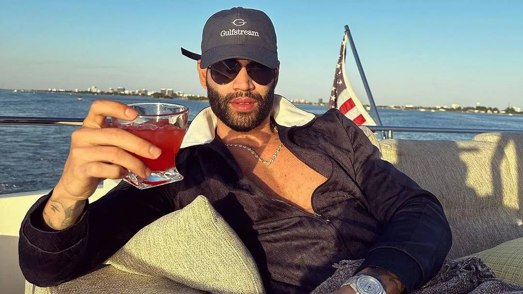 Em live, Gusttavo Lima se pronuncia sobre acusações: 'É um assassinato de reputação'