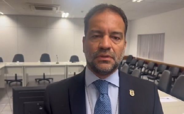Delegado Nilton Tormes em entrevista durante apreensão no Caji. Foto: Reprodução | Vídeo 