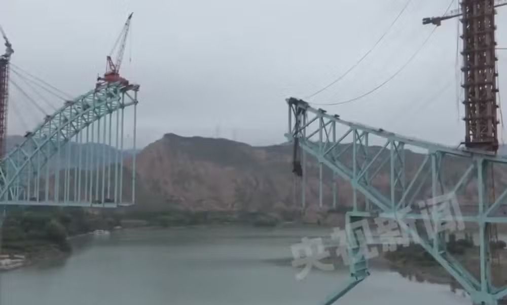 Um grupo de 15 trabalhadores e um diretor de projeto estavam na obra, na província de Qinghai, no momento do colapso. | Foto: Redes Sociais