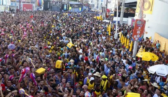 Órgão estadual aponta risco de nova onda da Covid-19 na Bahia se ocorrerem festejos de carnaval; "pode ameaçar todo esforço feito até aqui"